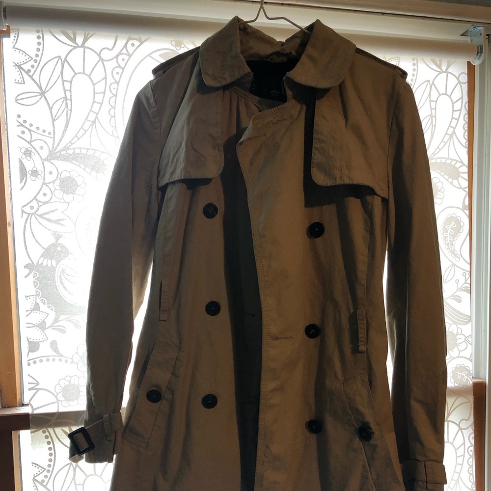 Trench coat